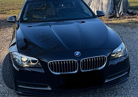BMW 520d xDrive Touring A -