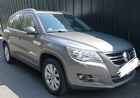 VW Tiguan Volkswagen 2.0 TDI Automatik 4MOTION Sport & Sty...