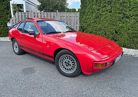 Porsche 924