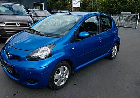 Toyota Aygo (X) AYGO CoolBlue KLIMA/TÜV/8-FACH/ZAHNRMN+KUPPL NEU