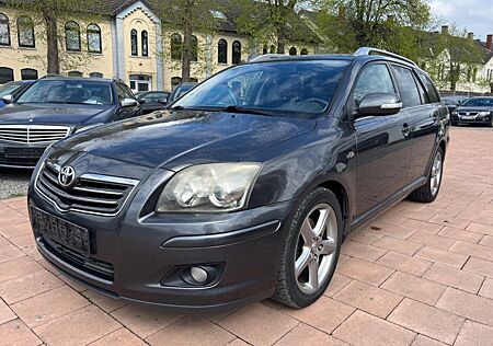 Toyota Avensis Combi Executive 2,2-D TÜV 10/2024 Export