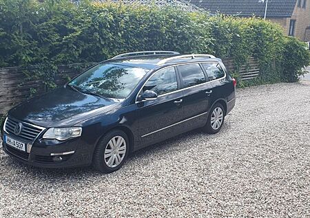 VW Passat Variant Volkswagen 2.0 TDI DPF DSG Comfortline V...