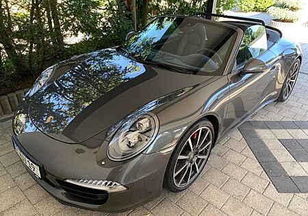 Porsche 991 911- 4s Cabrio. Scheckheft gepflegt