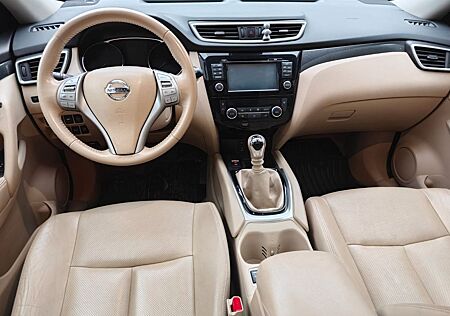 Nissan X-Trail TEKNA 1.6 dCi DPF TEKNA 360'Kamera Navi