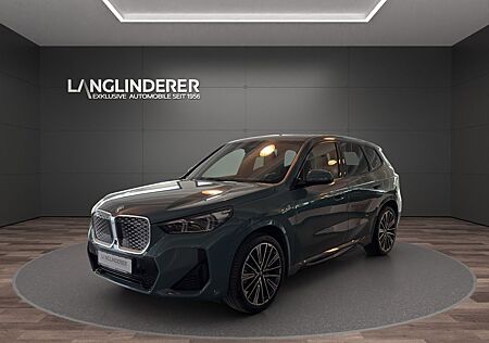 BMW iX1 xDrive30 M Sport NP 73.469,- HUD WirelessCha