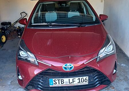 Toyota Yaris 1,5-l-VVT-i Hybrid CVT Team Deutschlan...