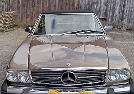 Mercedes-Benz SL 560