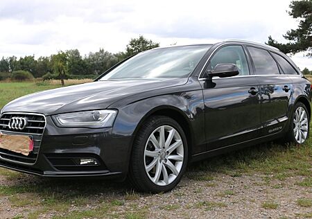 Audi A4 1.8 TFSI quattro Attraction Avant Attraction