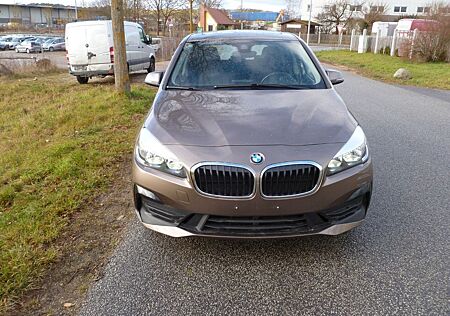 BMW 2er 225 Active Tourer 225xe iPerformance Advantage