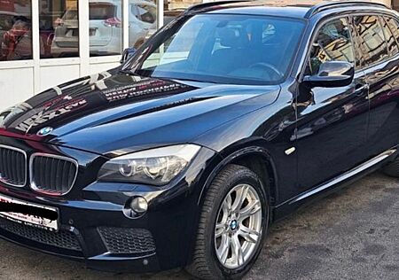 BMW X1 sDrive18i - M PAKET * ALCANTARA * SPORTSITZE