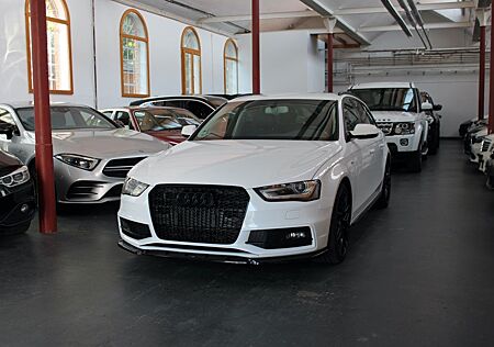 Audi A4 Avant Attraction *Quattro * S-Line *