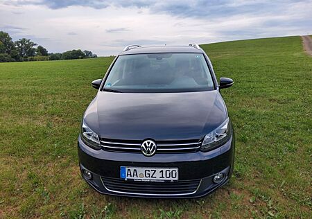 VW Touran Volkswagen 2.0 TDI 130kW DSG Highline