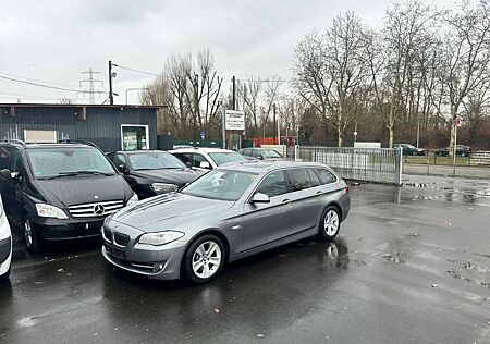 BMW 530d Touring HEAD-UP/PANO/SOFTCLOSE/MEMORY/R-CAM