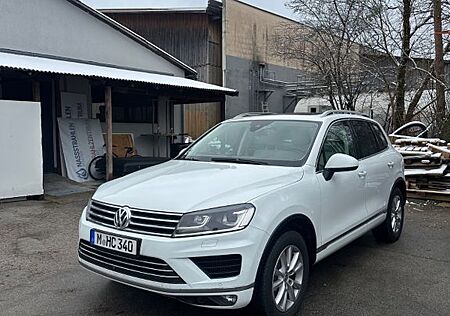 VW Touareg Volkswagen 4.2 V8 TDI-8-Fach bereift-Top Zustand