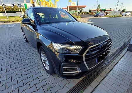 Audi Q5 50 TDI quattro AHK Virtual Matrix 1. Hand