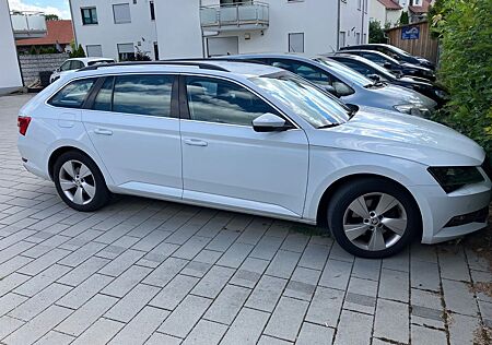 Skoda Superb 2.0 TDI Ambition Combi Ambition NAVI