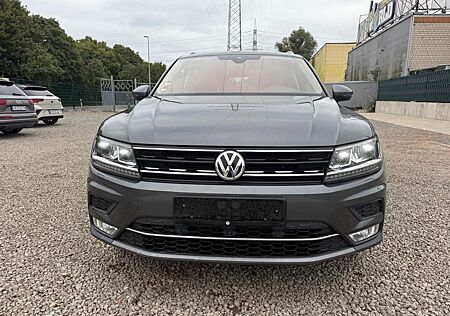 VW Tiguan Volkswagen Highline 4Motion PANO*LEDER*ACC