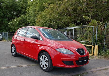 Seat Altea 1.6 KLIMA NEU TÜV HÜ MÖGLISHC