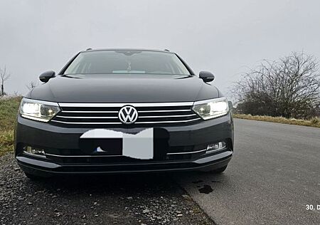 VW Passat Volkswagen 2.0 TDI SCR DSG Highline Highline