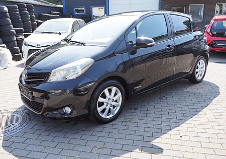Toyota Yaris Club KAMERA/LEDER