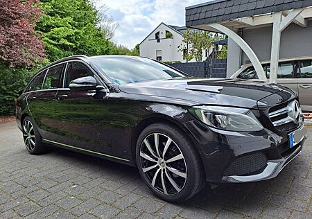 Mercedes-Benz C 220 d T AVANTGARDE-AHK-NAVI-Freisprech.