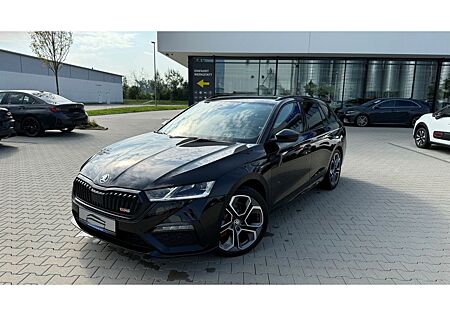 Skoda Octavia Combi RS DSG AHK STH Pano Challenge+