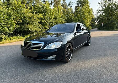 Mercedes-Benz S 450 -