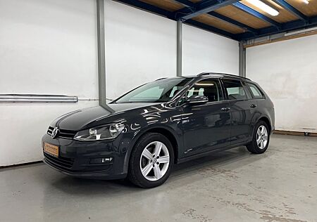 VW Golf Volkswagen 1.6 TDI BMT Comfortline Variant NAVI