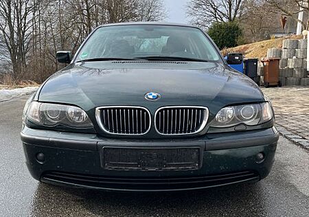 BMW 320i -