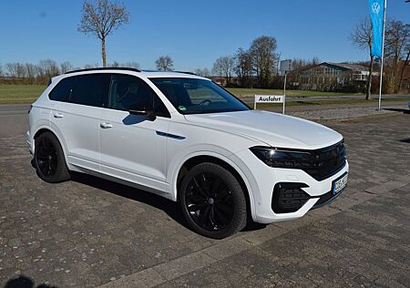 VW Touareg Volkswagen R-Line 4Motion UPE:104t€ Nacht Black StH