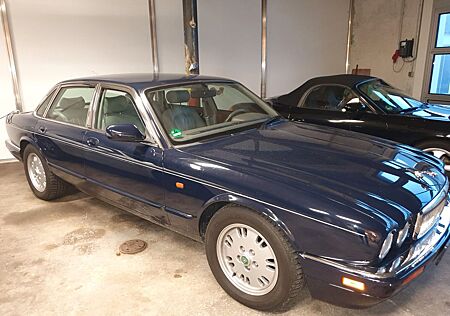 Jaguar XJ Sovereign 4.0 Auto Sovereign