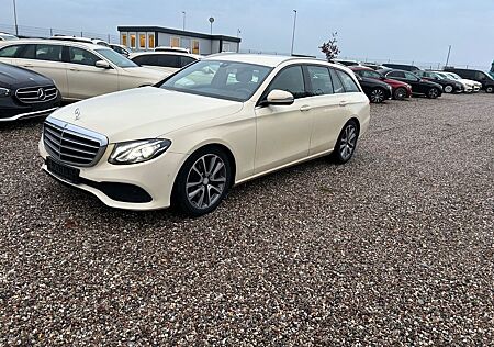 Mercedes-Benz E 200 d T9G Autom. LED, 7 Sitzer, Spiegeltaxamer