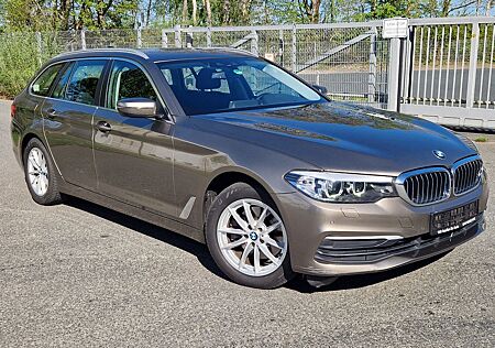 BMW 520 Baureihe 5 Touring i Navi HUD Kamera