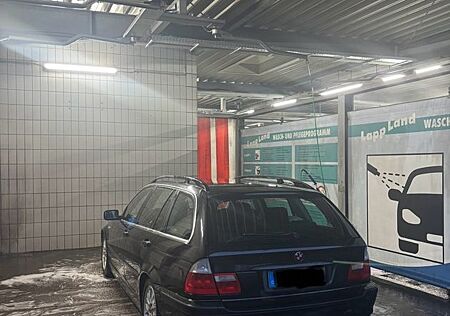 BMW 325i touring -