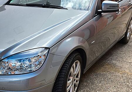 Mercedes-Benz C 200 CDI BlueEFFICIENCY -