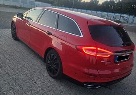 Ford Mondeo 2,0 EcoBlue 140kW Vignale Turnier Aut...