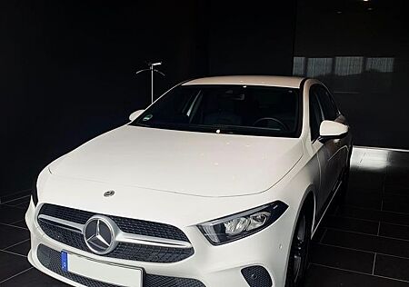 Mercedes-Benz A 180 - Progressive