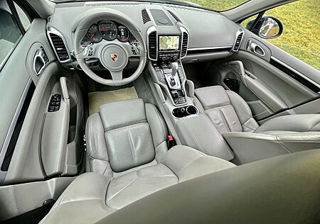 Porsche Cayenne Diesel Leder Grau Panorama