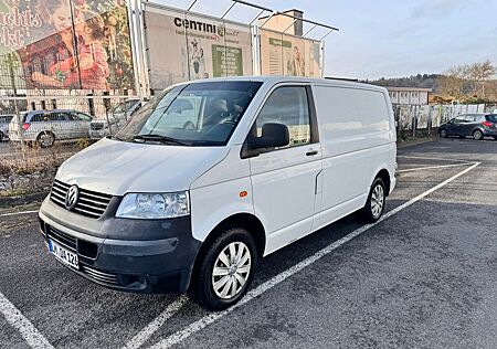 VW T5 Transporter Volkswagen Kasten-Kombi Kasten. TÜV bis Ok.
