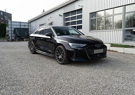 Audi Quattro RS 3 2.5 294 kW TFSI Carbon