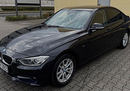 BMW 316i Sport Line Sport Line