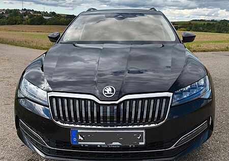 Skoda Superb 1.5 TSI ACT DSG STYLE COMBI STYLE