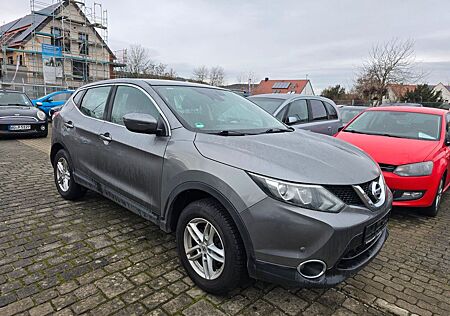 Nissan Qashqai 1.6 Klimatr Navi RKam Tempom Sihzg Anhkp