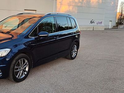 Volkswagen Touran 1.5 TSI OPF DSG Highline 7 Sitzer AHK