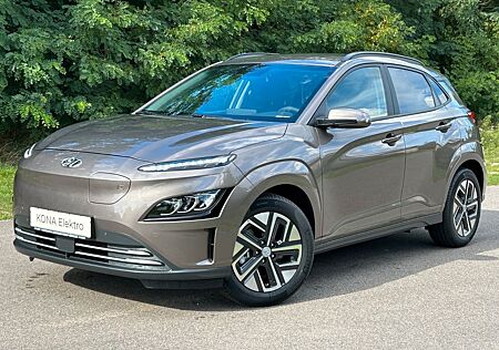 Hyundai Kona EV Trend 150 kW *RW484KM*Navi*LED*ACC*RFK*