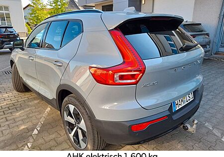 Volvo XC 40 B3 Plus Dark Matrix LED Harman Navi Kamera AHK