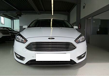 Ford Focus 1,5TDCi 88kW DPF Titanium Turnier, Top!