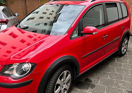 VW Touran Volkswagen 2.0 TDI Cross 103kW DPF - BMM Motor