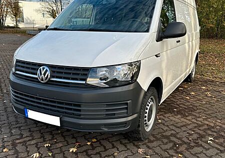 VW T6 Transporter Volkswagen Transporter T6 Hochdach Camperausbau vorbereitet