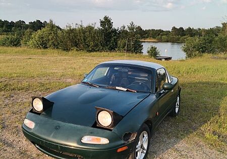 Mazda MX-5 na 1.6